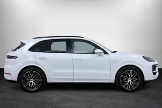 Porsche Cayenne, 3.0, 346 kW, гибрид, автомат, полный привод