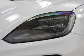 Porsche Cayenne, 3.0, 346 kW, гибрид, автомат, полный привод