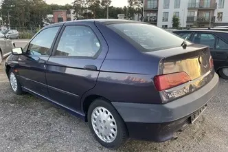 Alfa Romeo Alfa 146, 1.7, petrol, manual, front-wheel drive