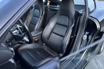 Porsche 718, 2.0, 220 kW, бензин, автомат, задний привод