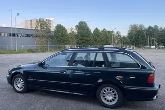 BMW 523, petrol, automatic, rear-wheel drive