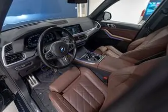 BMW X5, 4.4, 390 kW, bensiin, automaat, nelikvedu