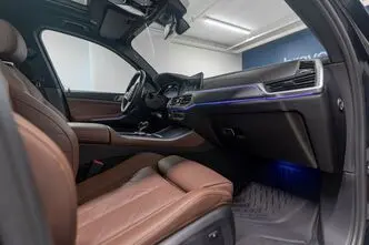 BMW X5, 4.4, 390 kW, bensiin, automaat, nelikvedu