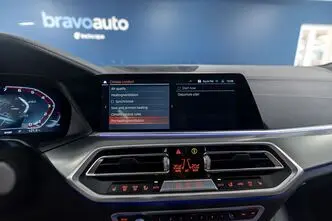 BMW X5, 4.4, 390 kW, bensiin, automaat, nelikvedu