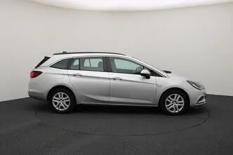 Opel Astra, 1.6, 100 kW, дизель, механическая, передний привод