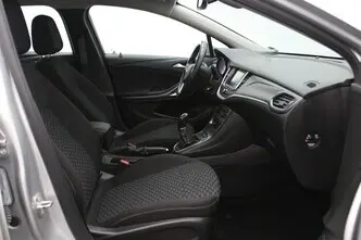 Opel Astra, 1.6, 100 kW, дизель, механическая, передний привод