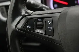 Opel Astra, 1.6, 100 kW, дизель, механическая, передний привод