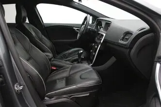 Volvo V40, 2.0, 90 kW, petrol, manual, front-wheel drive