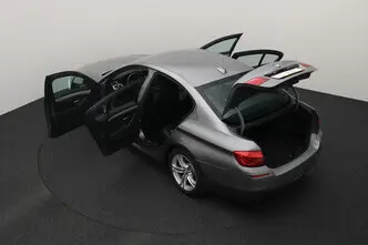 BMW 520, 2.0, 135 kW, bensiin, automaat, tagavedu