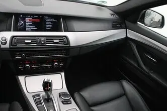 BMW 520, 2.0, 135 kW, bensiin, automaat, tagavedu