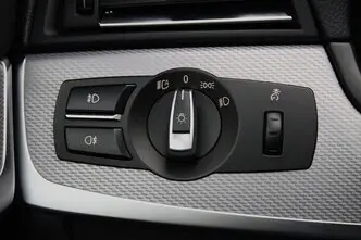 BMW 520, 2.0, 135 kW, bensiin, automaat, tagavedu