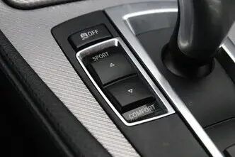 BMW 520, 2.0, 135 kW, bensiin, automaat, tagavedu