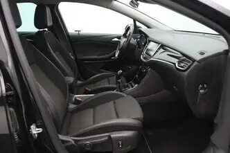 Opel Astra, 1.6, 100 kW, дизель, механическая, передний привод