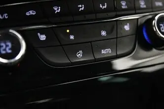 Opel Astra, 1.6, 100 kW, дизель, механическая, передний привод