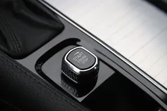 Volvo XC90, 2.0, 140 kW, дизель, автомат, передний привод