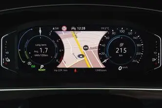 Volkswagen Tiguan, 1.4, 180 kW, бензин, автомат, передний привод