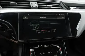 Audi e-tron, 230 kW, электричество, автомат, полный привод