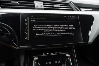 Audi e-tron, 230 kW, электричество, автомат, полный привод