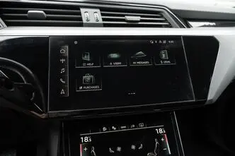 Audi e-tron, 230 kW, электричество, автомат, полный привод