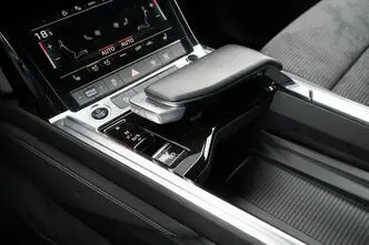 Audi e-tron, 230 kW, электричество, автомат, полный привод