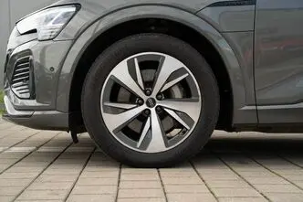 Audi Q8 e-tron, 300 kW, elekter, automaat, nelikvedu