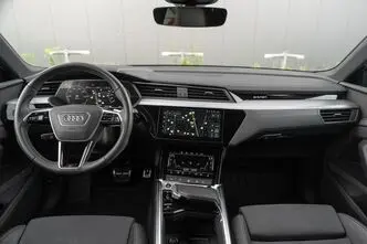 Audi Q8 e-tron, 300 kW, elekter, automaat, nelikvedu