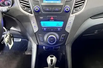 Hyundai Santa Fe, 2.2, 145 kW, diesel, automatic, four-wheel drive