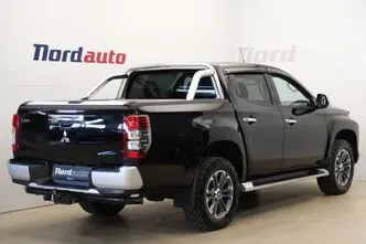 Mitsubishi L200, 2.3, 110 kW, diesel, automatic, four-wheel drive