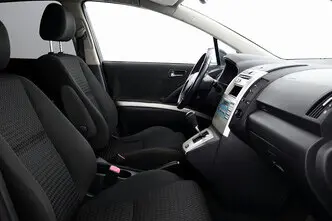 Toyota Corolla Verso, 1.8, 129 kW, bensiin, automaat, esivedu