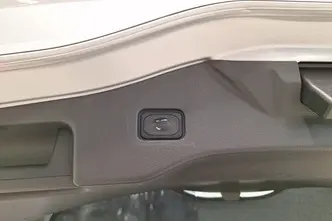 Ford Mondeo, 2.0, 138 kW, hübriid, automaat, esivedu