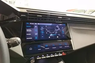 Peugeot 308, 1.6, 132 kW, pistikhübriid, automaat, esivedu