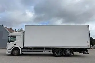 Scania P, 331 kW, diisel, automaat