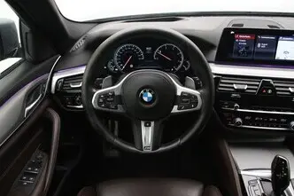 BMW 525, 2.0, 170 kW, дизель, автомат, задний привод