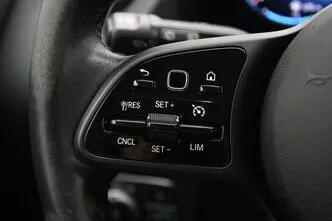 Mercedes-Benz GLA 180, 2.0, 85 kW, diisel, automaat, esivedu