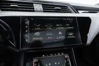 Audi e-tron, 300 kW, elekter, automaat, nelikvedu