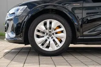 Audi e-tron, 370 kW, elekter, automaat, nelikvedu