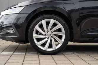 Škoda Octavia, 1.4, 160 kW, pistikhübriid, automaat, esivedu