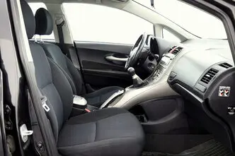 Toyota Auris, 1.6, 123 kW, petrol, manual, front-wheel drive
