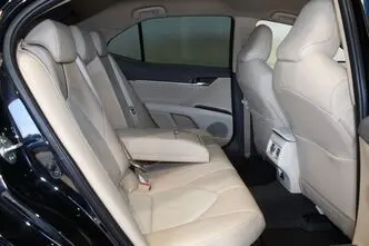 Toyota Camry, 2.5, 131 kW, гибрид, автомат, передний привод