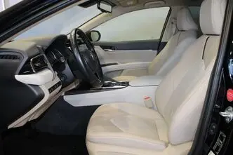 Toyota Camry, 2.5, 131 kW, гибрид, автомат, передний привод