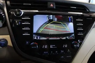 Toyota Camry, 2.5, 131 kW, гибрид, автомат, передний привод