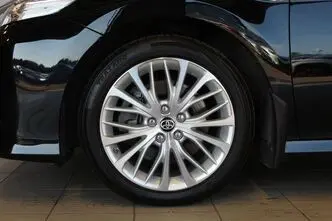 Toyota Camry, 2.5, 131 kW, гибрид, автомат, передний привод