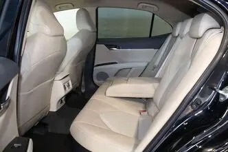 Toyota Camry, 2.5, 131 kW, гибрид, автомат, передний привод