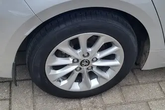 Toyota Corolla, 1.6, 97 kW, bensiin, automaat, esivedu