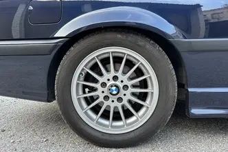 BMW 318, 1.8, 85 kW, бензин, механическая, задний привод