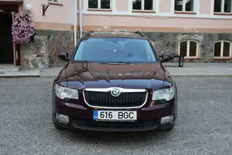 Škoda Superb, 1.4, 92 kW, bensiin, manuaal, esivedu
