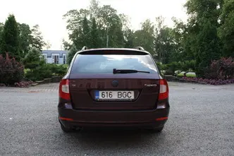 Škoda Superb, 1.4, 92 kW, bensiin, manuaal, esivedu