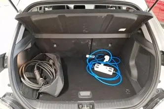 Hyundai Kona, electric, automatic, front-wheel drive