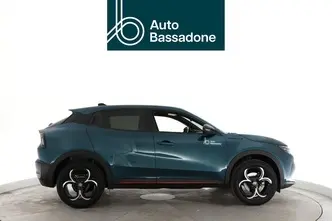 Alfa Romeo Junior, 1.2, 100 kW, гибрид, автомат, передний привод