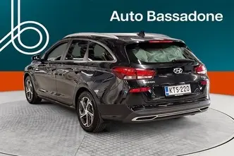 Hyundai i30, 1.5, 117 kW, гибрид, автомат, передний привод